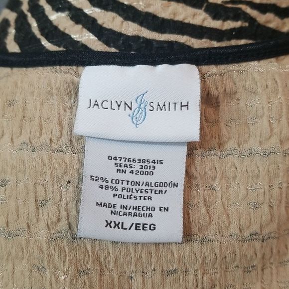 Jaclyn Smith Animal Print Blouse. - Picture 4 of 8